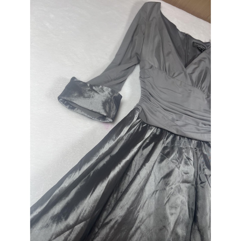 Jessica Howard Dress Womens 4 Silver Satin Ruched V Neck Long Sleeve Maxi Gown - Picture 2 of 16